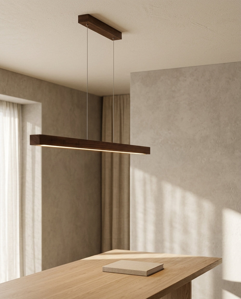 Suspension LED linéaire en bois en situation
